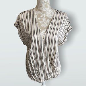 URBAN affair women’s pinstriped top size 1X.